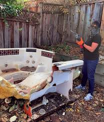 Best Mattress Disposal  in Altamont, OR